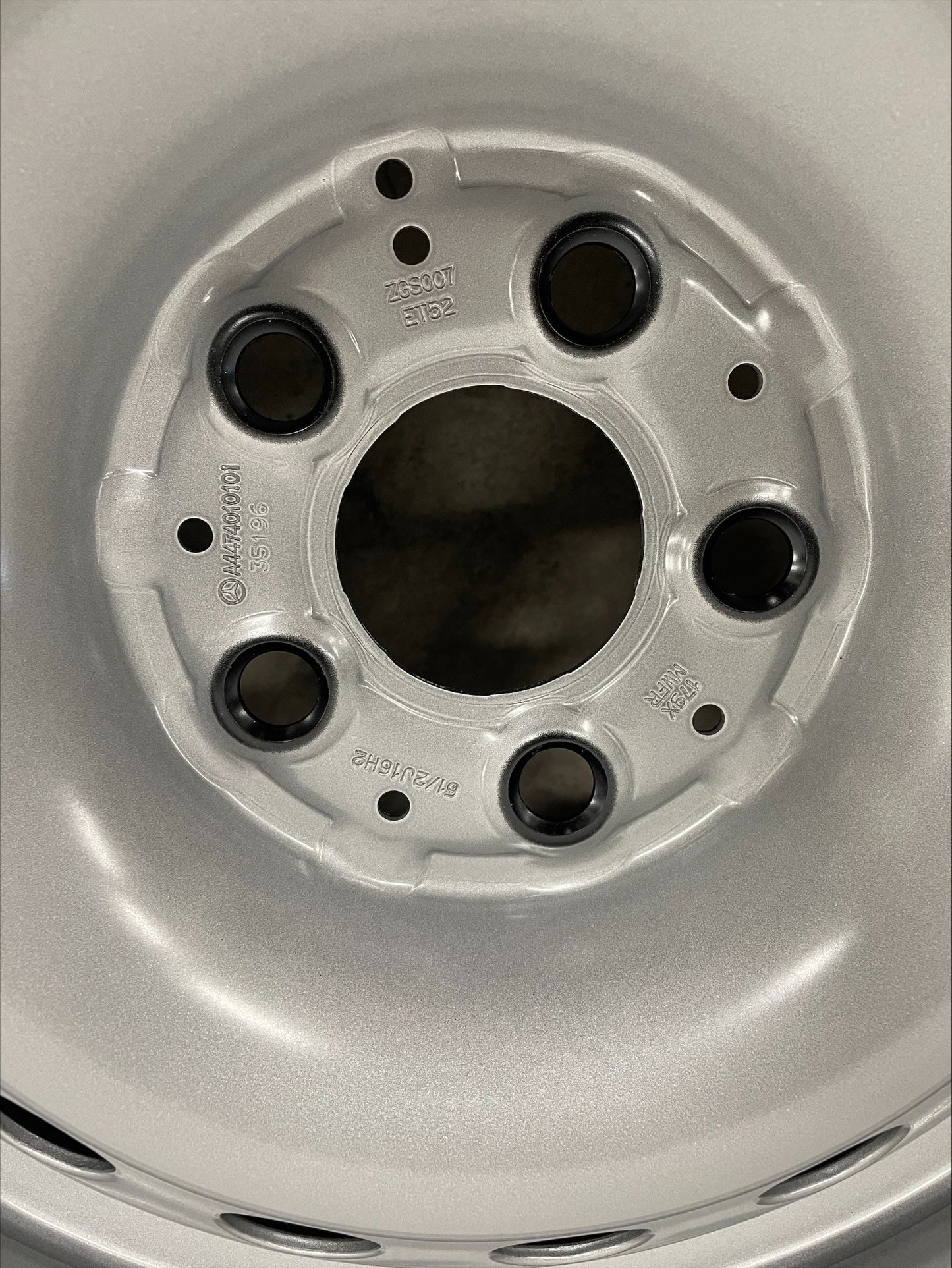 Genuine Mercedes-Benz 447 Vito, 16" Steel Wheel Rim, Silver, A44740101019206