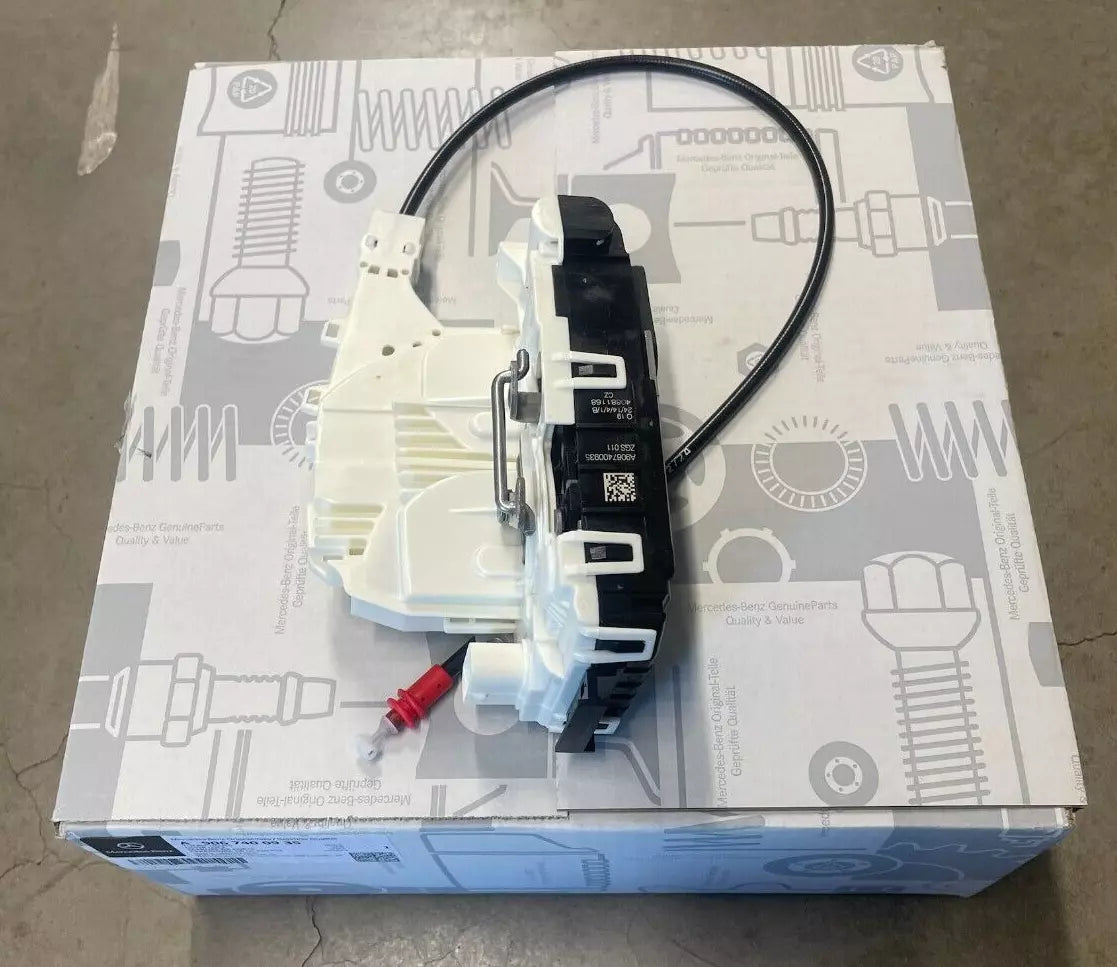 Mercedes-Benz Rear Door Lock, For 906 Sprinter, A9067400935