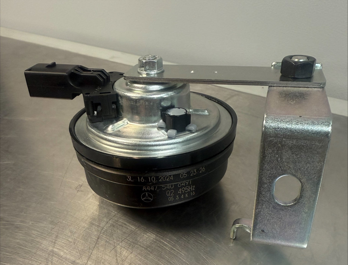 Genuine Mercedes-Benz, Horn, For 447 Vito/V-Class, A4475406491