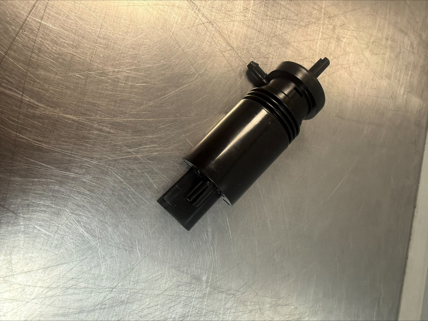 Genuine Mercedes-Benz Washer Pump, For 447 Vito/V-Class, A2318660021
