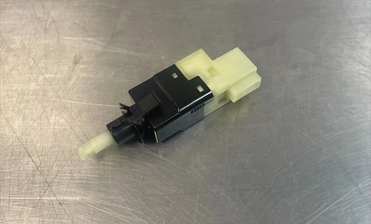 Mercedes-Benz Brake Light Switch, For 906 Sprinter, A0015456709