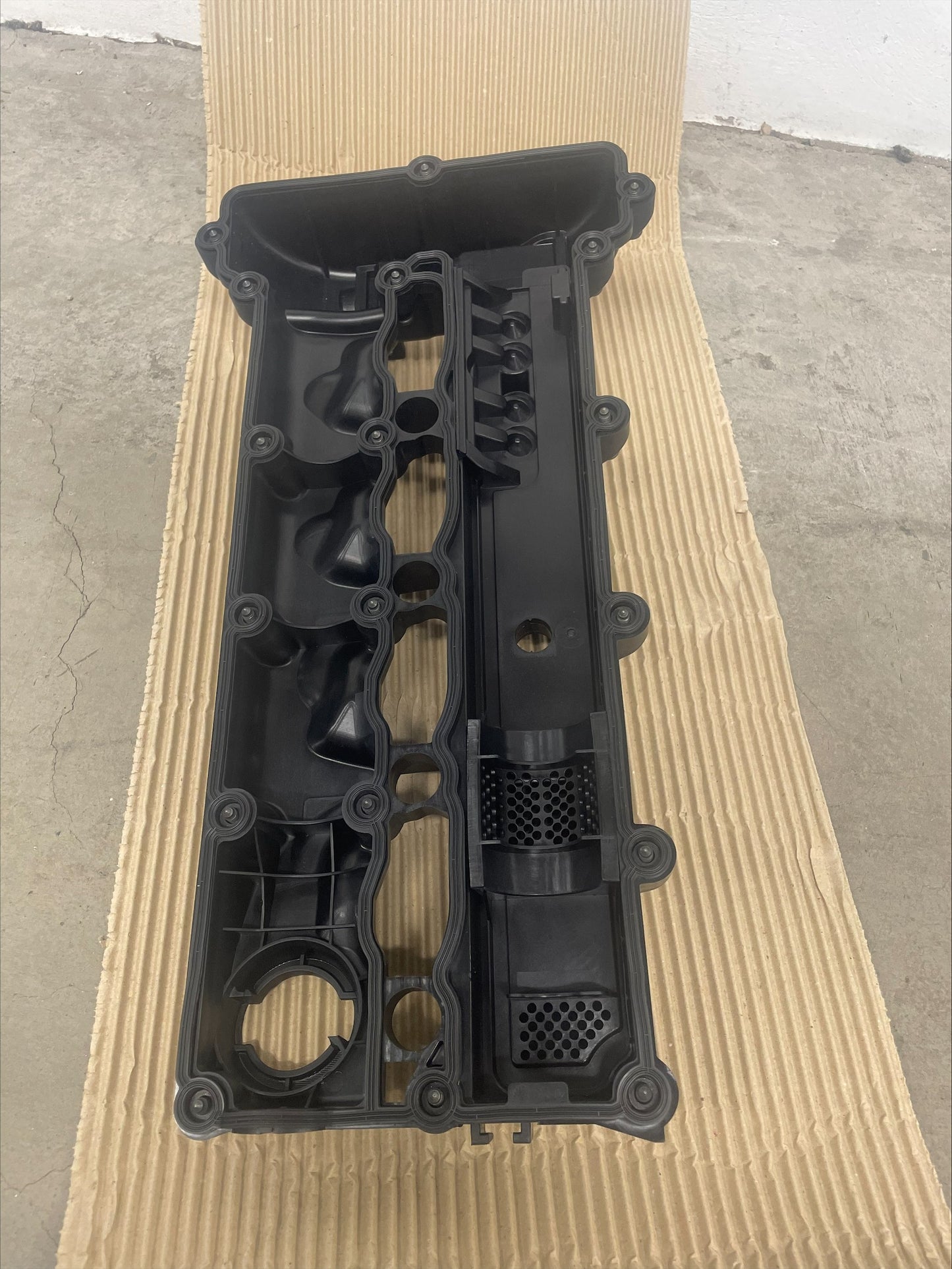 Mercedes-Benz Cylinder Head Cover, For OM651 Engine, A6510108918