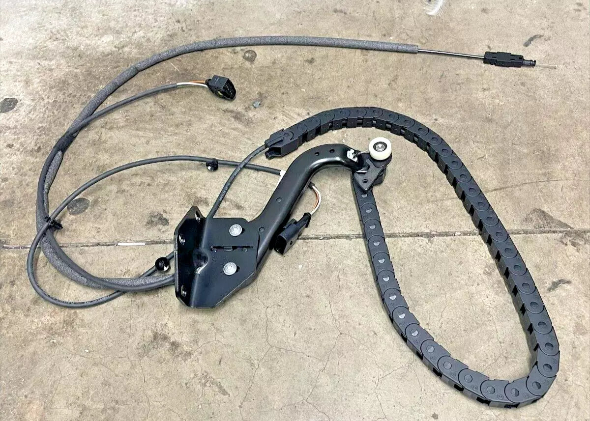 Mercedes-Benz Sliding Door Cable Track, For 906 Sprinter, A9068203700