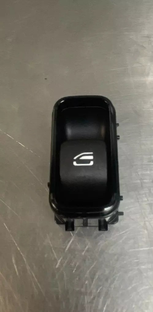 Mercedes-Benz Passenger Window Switch, For 907/910 Sprinter, A9079056108