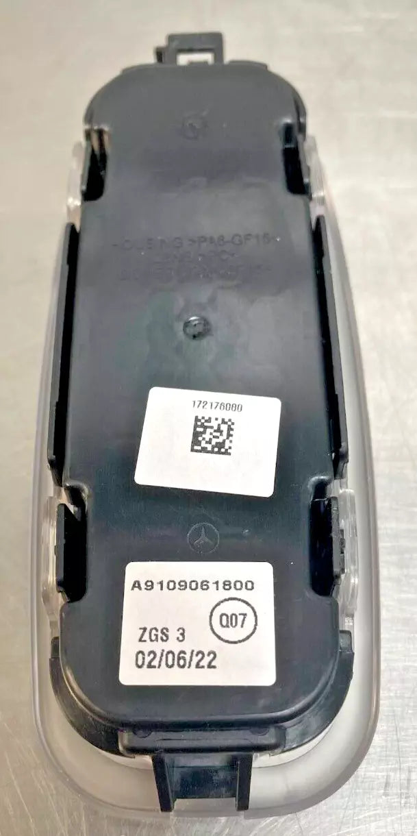 Mercedes-Benz Rear Interior Light Unit, LED, For 906/907/910 Sprinter, A9109061800