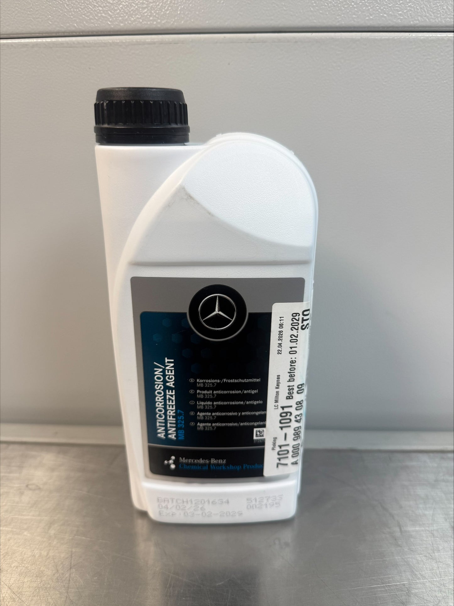 Genuine Mercedes-Benz Anti-Freeze/Coolant, Blue,  1L, MB325.7, A0009894308