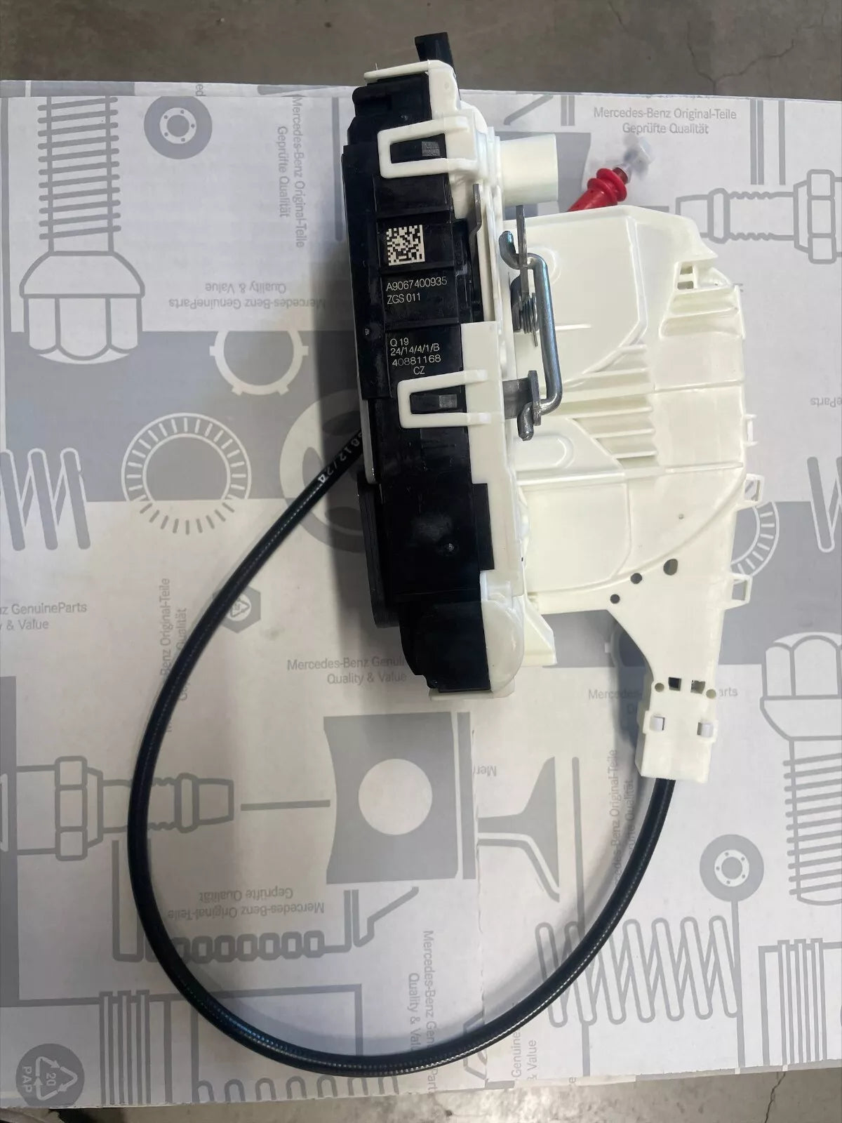Mercedes-Benz Rear Door Lock, For 906 Sprinter, A9067400935