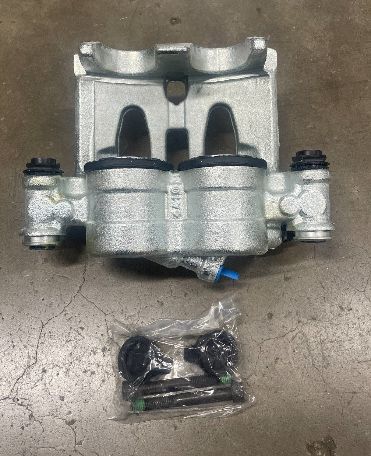 Genuine Mercedes-Benz RH Front Brake Caliper, For 447 Vito, A4474207700