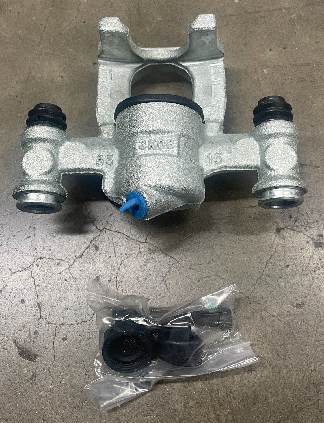 Genuine Mercedes-Benz LH Rear Brake Caliper, For 447 Vito, A4474208000