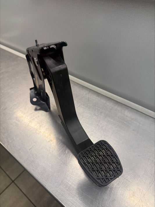 Genuine Mercedes-Benz Clutch Pedal, For 906 Sprinter, A9062900501